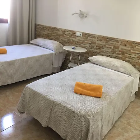 Residencia Cardona Hostel Arrecife (Lanzarote)