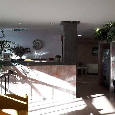 Residencia Cardona Hostel