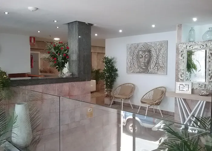 Residencia Cardona Vandrarhem *