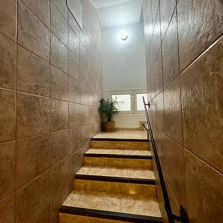 Residencia Cardona * أرّاثيفي