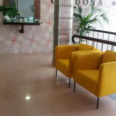 بيت شباب Residencia Cardona