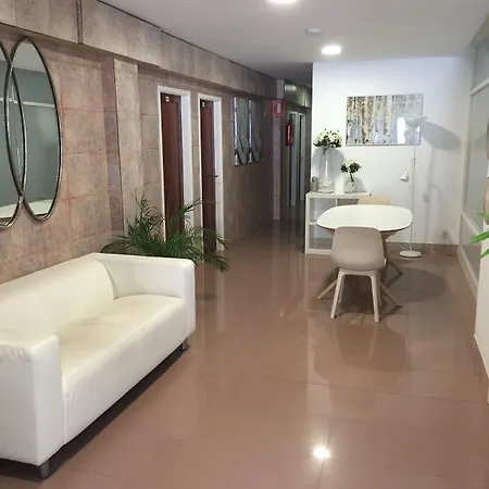 Residencia Cardona Auberge de jeunesse