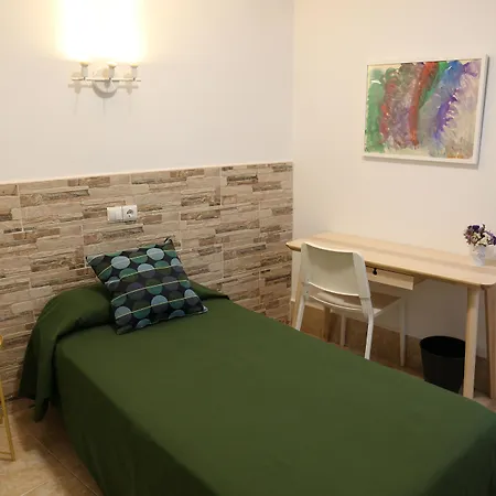 بيت شباب Residencia Cardona أرّاثيفي