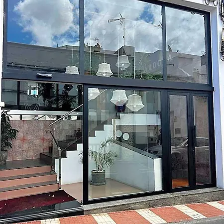 Residencia Cardona Hostel