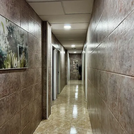 Residencia Cardona Hostal *