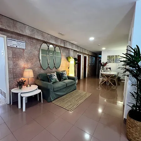 Hostel Residencia Cardona *
