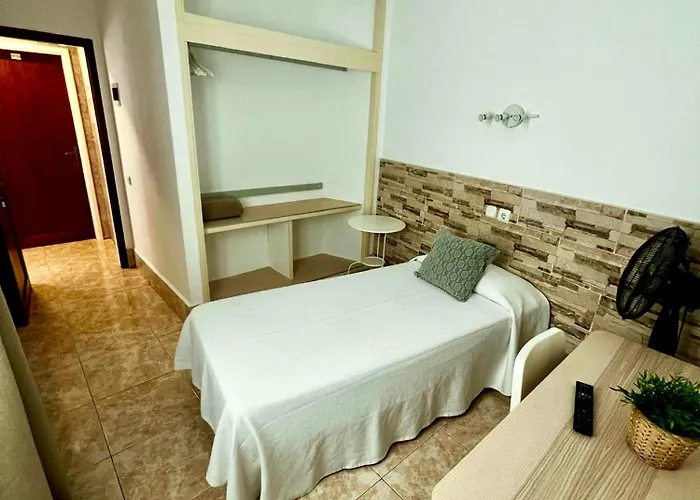 Хостел Residencia Cardona Арресифе