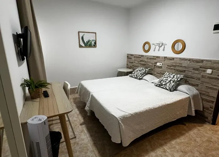 Hostel Residencia Cardona *